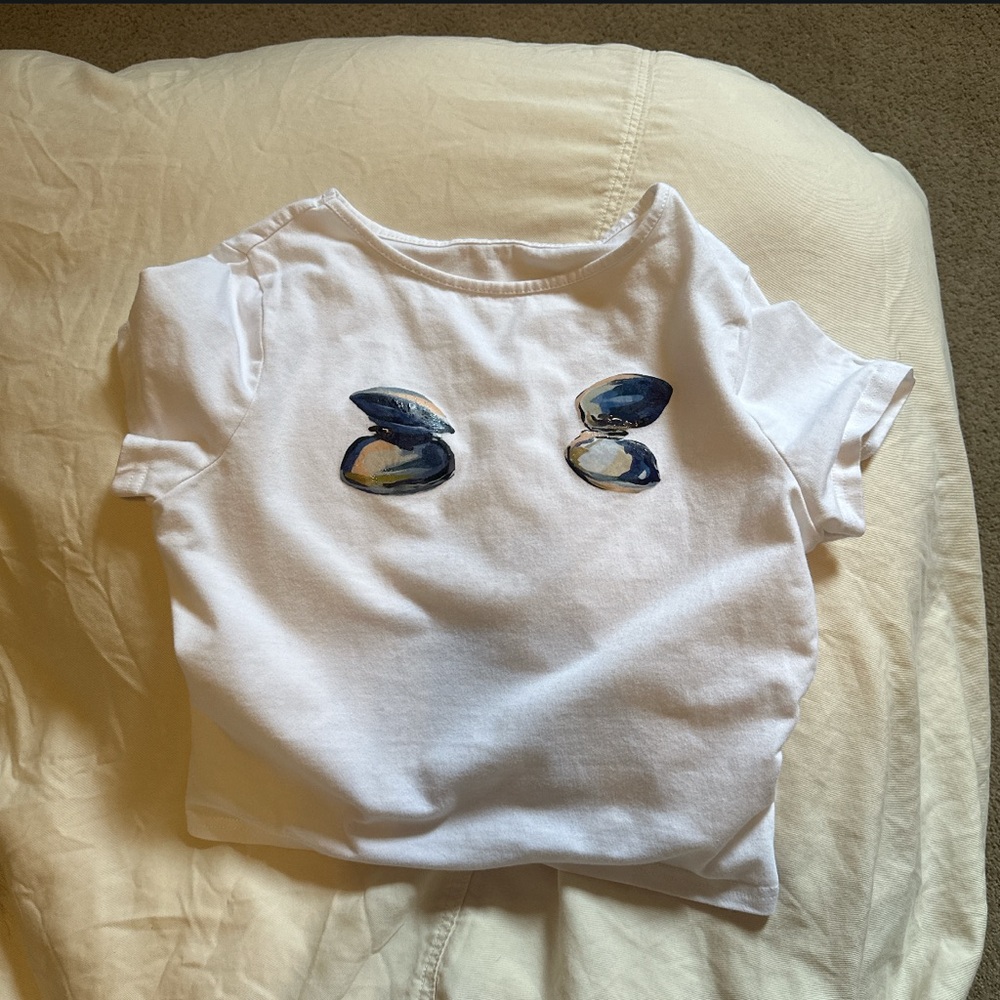 Lisa Says Gah Oyster baby T